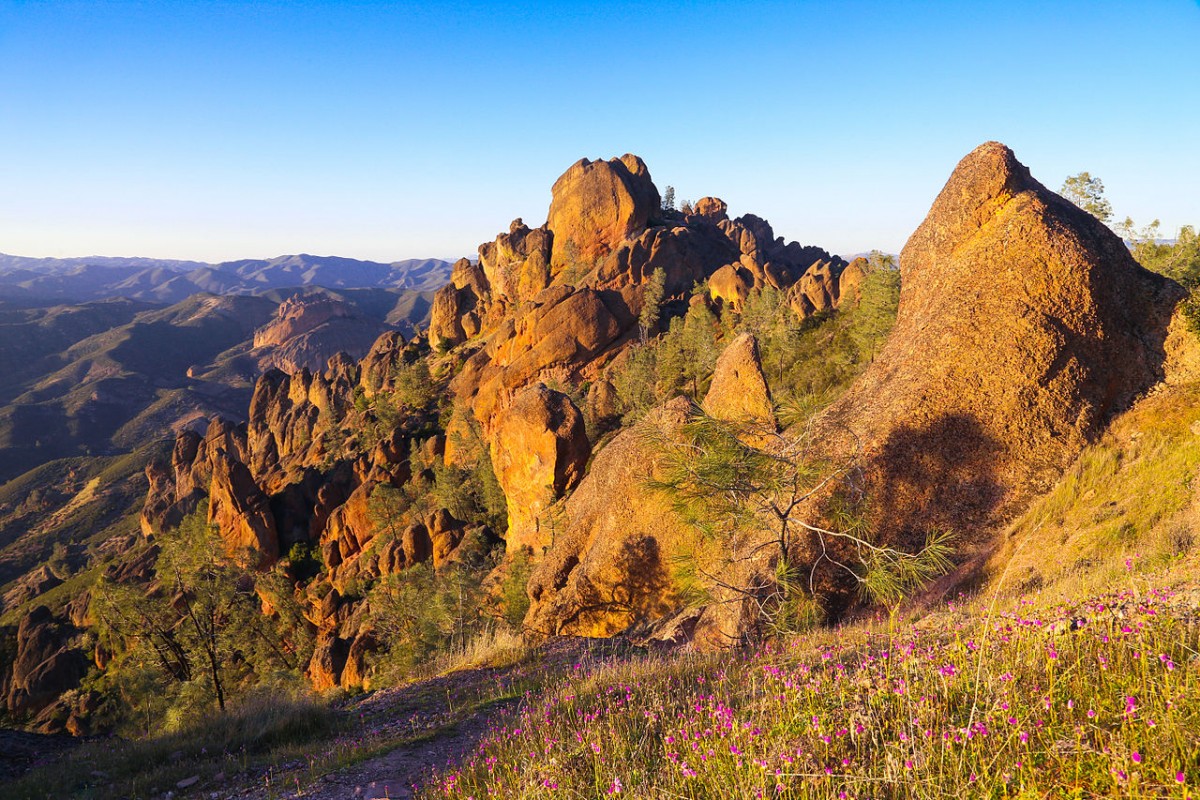 lrg_pinnacles-national-park-by-joe-parks-cc.jpg