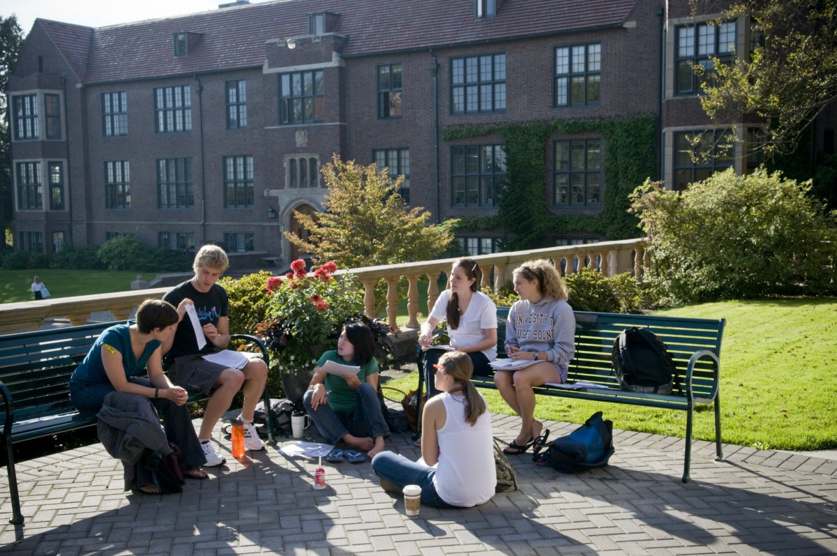 lrg_students-gather-by-jones-hall.jpg