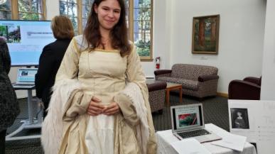 Kyra Zapf '21 presents her summer research on 16th-century fashions