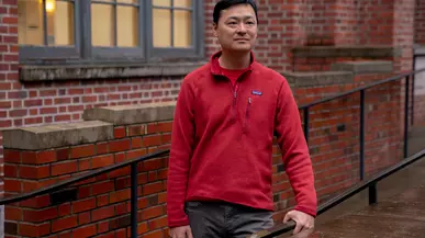 Professor of Computer Science David Chiu