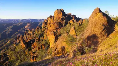 lrg_pinnacles-national-park-by-joe-parks-cc.jpg