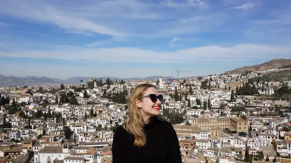 Student studying in Granada