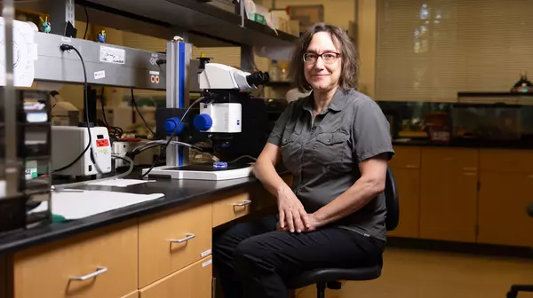 Professor of Biology Leslie Saucedo