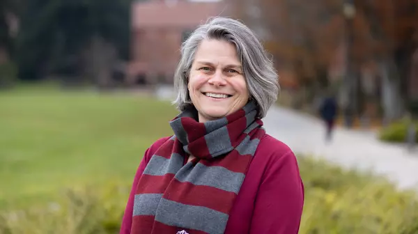 Portrait photo of Liselotte Barrows