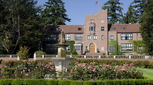 Jones Hall and Circle