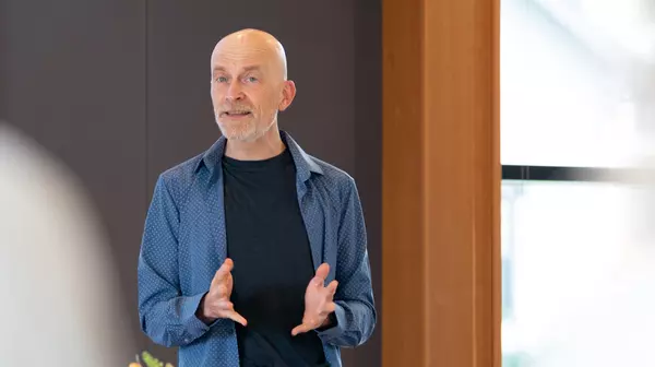 Prof. Andreas Madlung