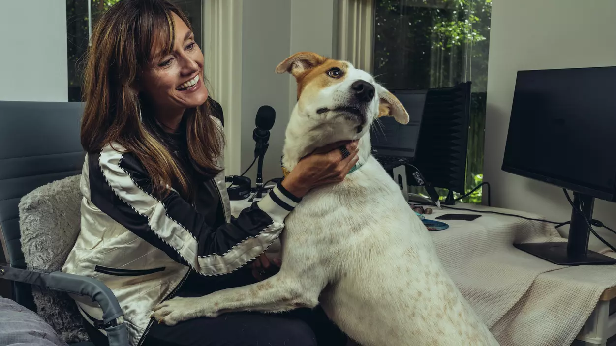 Rachel Martin ’96, Hon.'14 and her dog, Lola