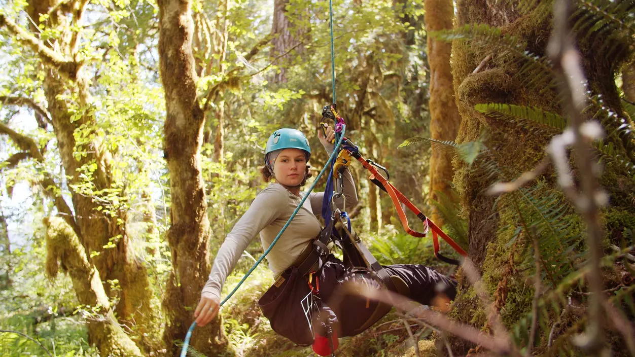 Abby Steward ’25 in the trees.