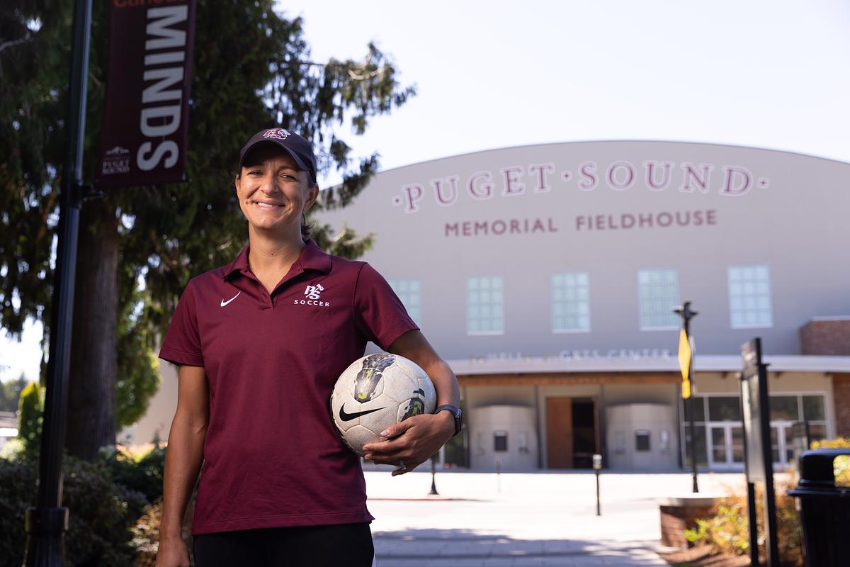 Logger Women's Soccer Head Coach Stephanie Cox